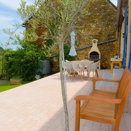 Aux Volets Bleus Chez & Sylvie *