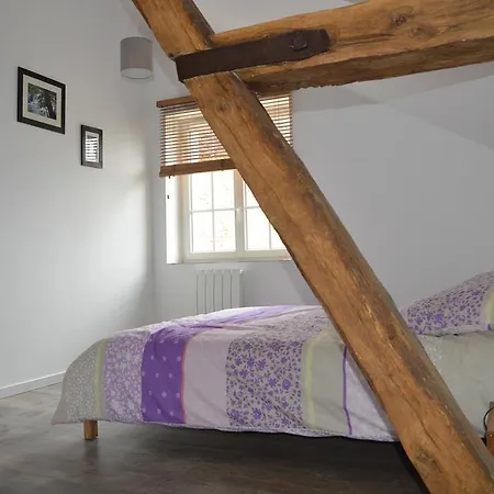 Holiday home Aux Volets Bleus Chez & Sylvie